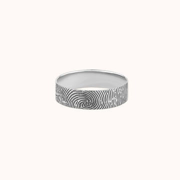 Customise fingerprint ring in silver 