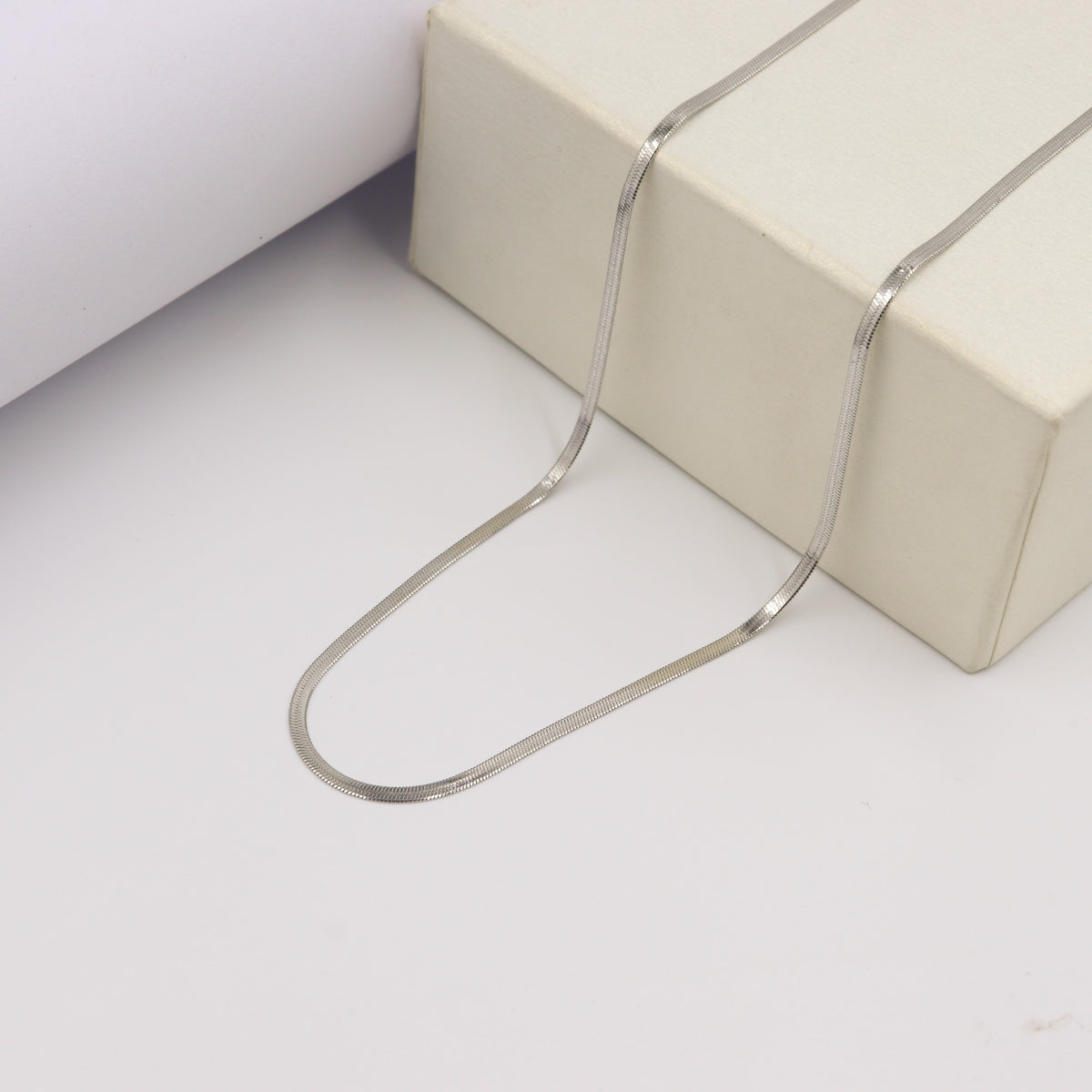 Silver snake chain 